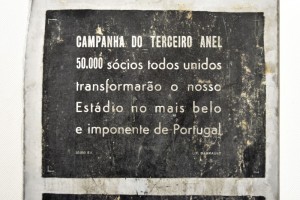  Leilão On-line de Exemplar UNICO - SPORT LISBOA E BENFICA - ORIGINAL - Pedra Litográfica Dupla - Anos 50, da Litografia Barrault,- Oportunidade...  Termina 6ª feira dia 13 de Dezembro entre as 22.