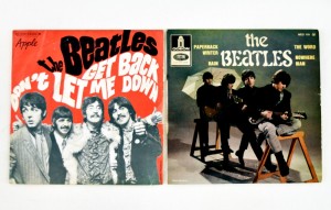  Leilão On-line de Antiguidades - Porcelana - Discos de Vinil - Literatura - Oportunidades...  Termina 3ª feira dia 03 de Junho entre as 22.00h e as 24.00h