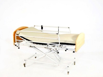 Leilão On-line - ESPECIAL - Cama Geriátrica JMS - electrica, articulada e tripartida - Grande Oportunidade...  Termina 2ª feira dia 24 de Agosto entre as 22.00h e as 24.00h